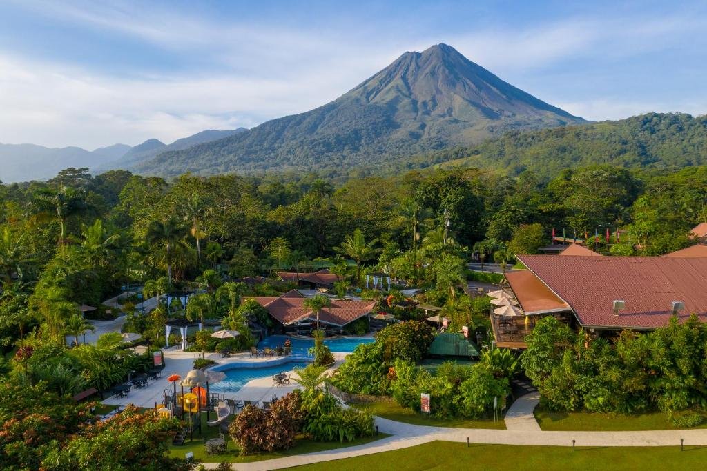 Top 10 Luxury Experiences in Costa Rica: The Ultimate Guide to an Unforgettable Vacation